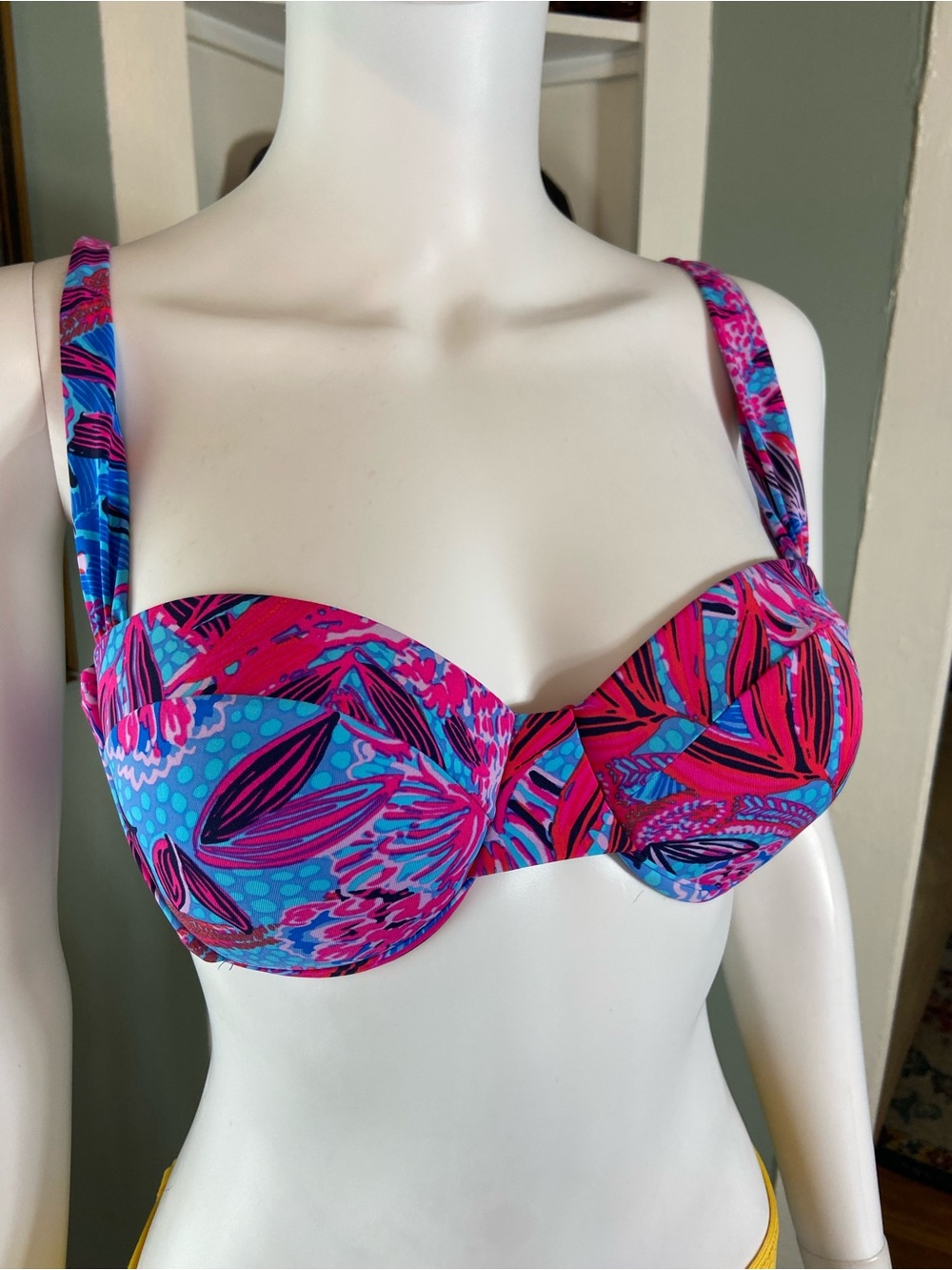 Lilly Pulitzer Gasby Ruby Red Wild Times Tropical Underwire Bikini Top Size 8